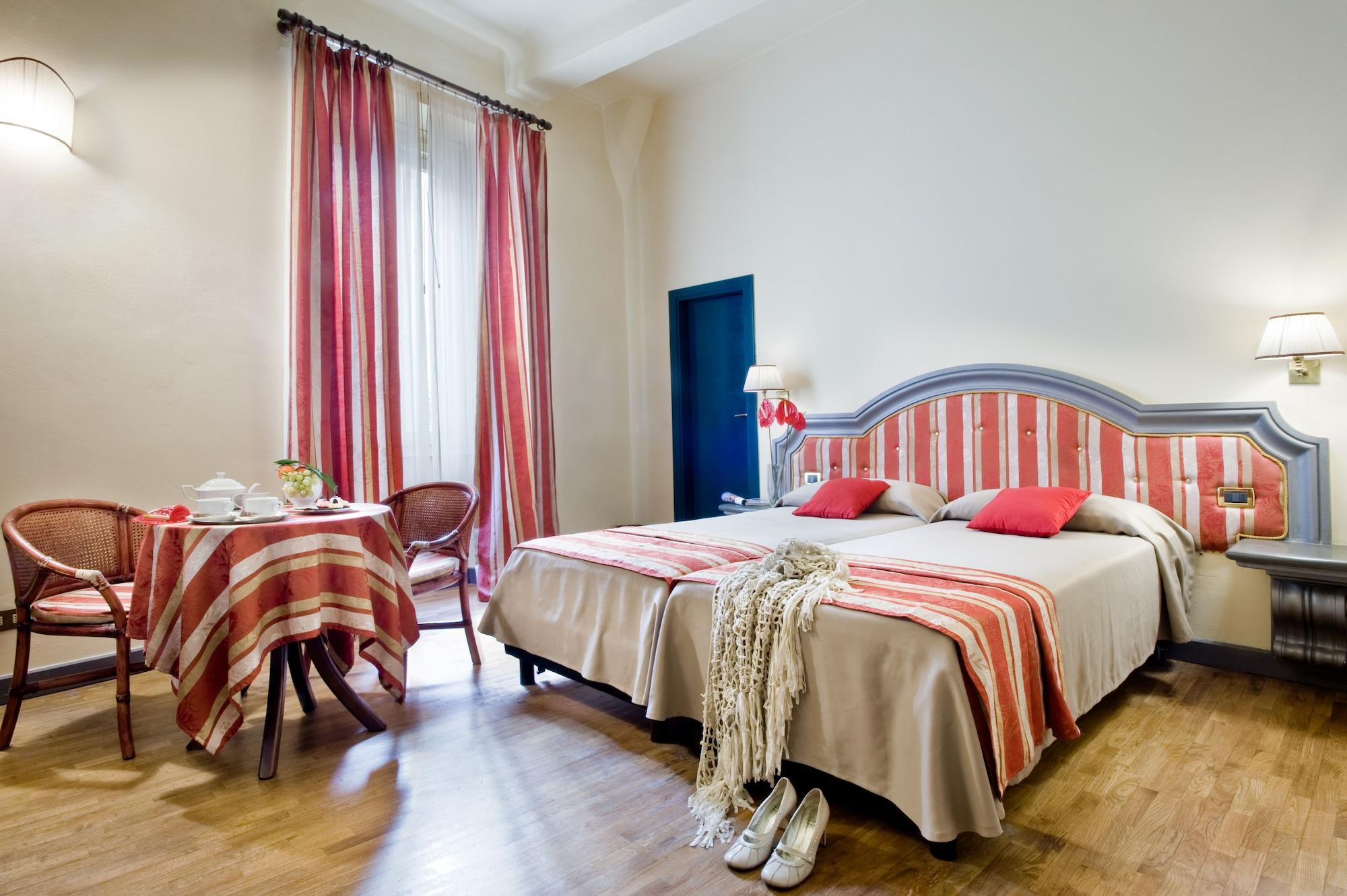 Hotel Unicorno Флоренция Экстерьер фото